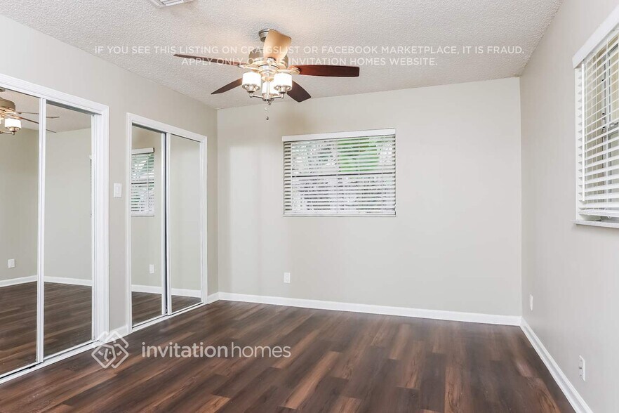 Building Photo - 6713 Riparian Rd