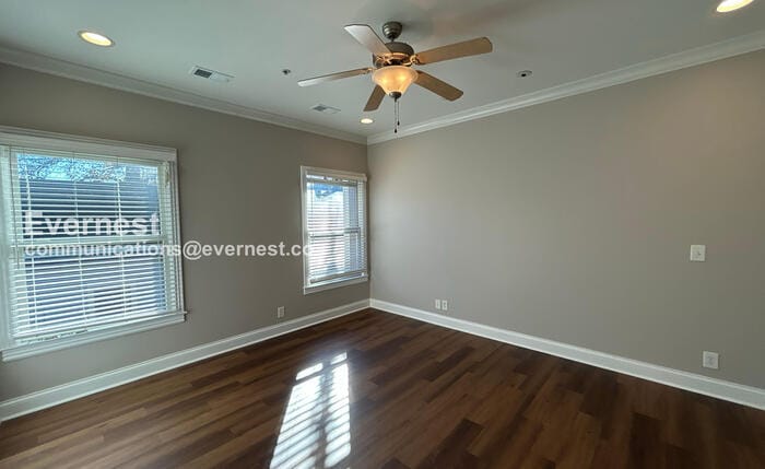 Building Photo - 101 Generals Retreat Pl