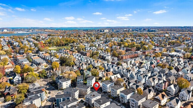 Building Photo - 46 Semont Rd