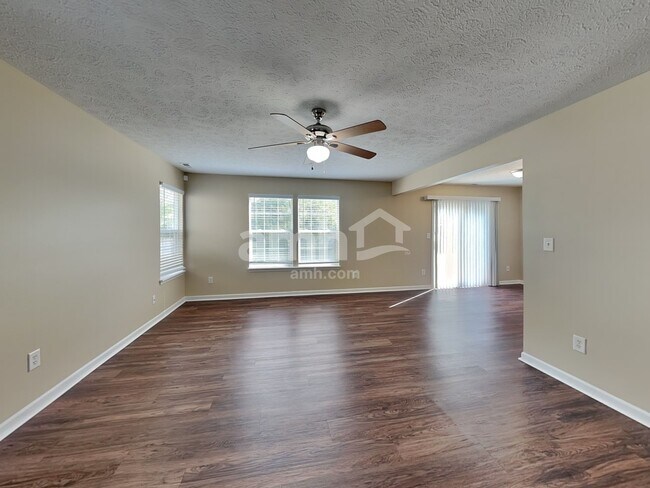 Building Photo - 1925 Tourmaline Dr