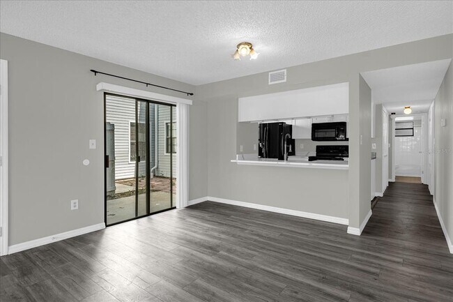 Building Photo - 2922 W Fox Squirrel Dr