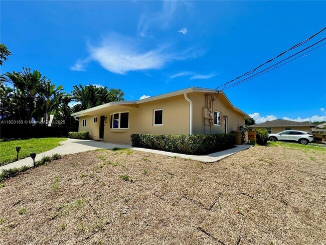 Building Photo - 14450 SW 24th St