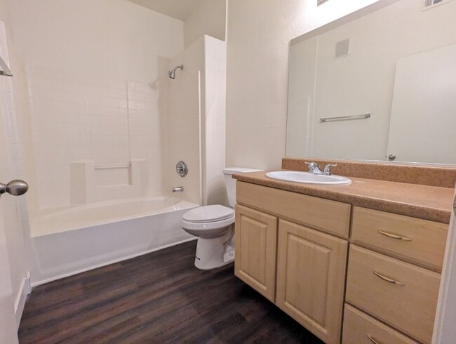 Building Photo - 8250 N Grand Canyon Dr