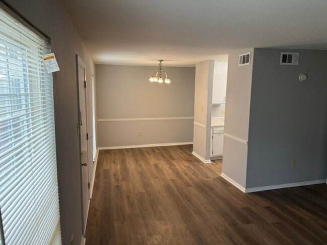 Building Photo - Two Bedroom One and a Half bath