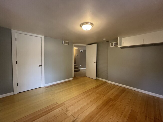 Building Photo - Beautiful 3-Bedroom Home with Remodeled Kitchen, Dual Living Spaces & Spacious Backyard