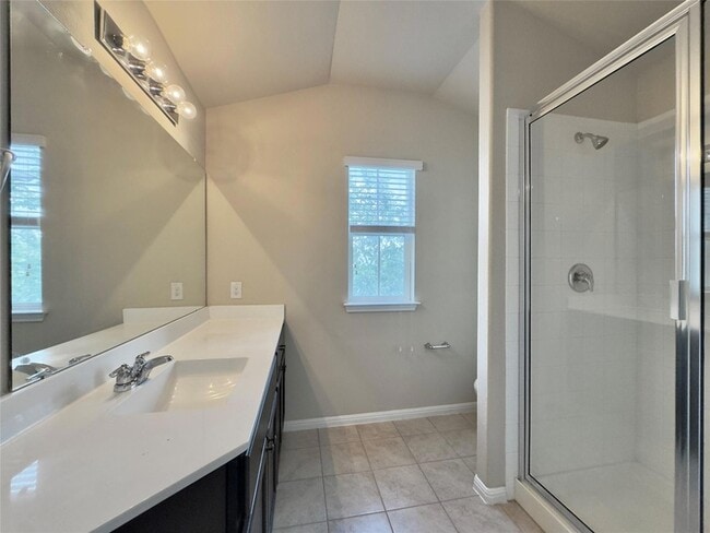 Building Photo - 713 Katmai Cir