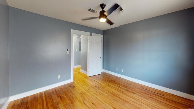 Building Photo - 302 Moncrief St