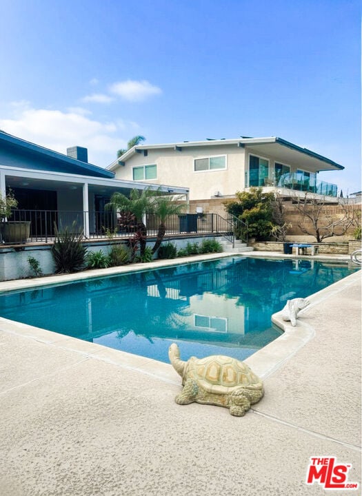 Building Photo - 4368 Fairway Dr