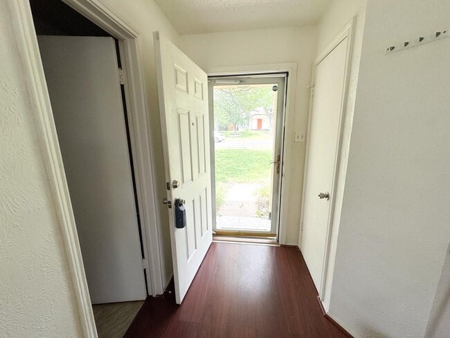 Building Photo - 11701 Hidden Quail Dr