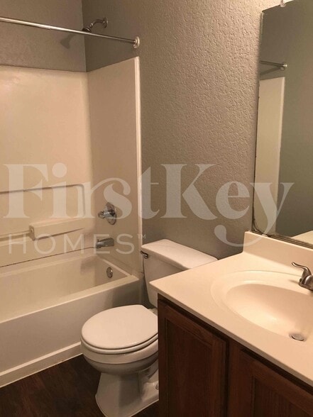 Building Photo - 9655 Shorebird Ln