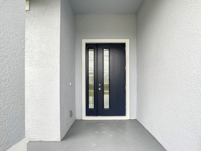 Building Photo - 2643 47th St SW