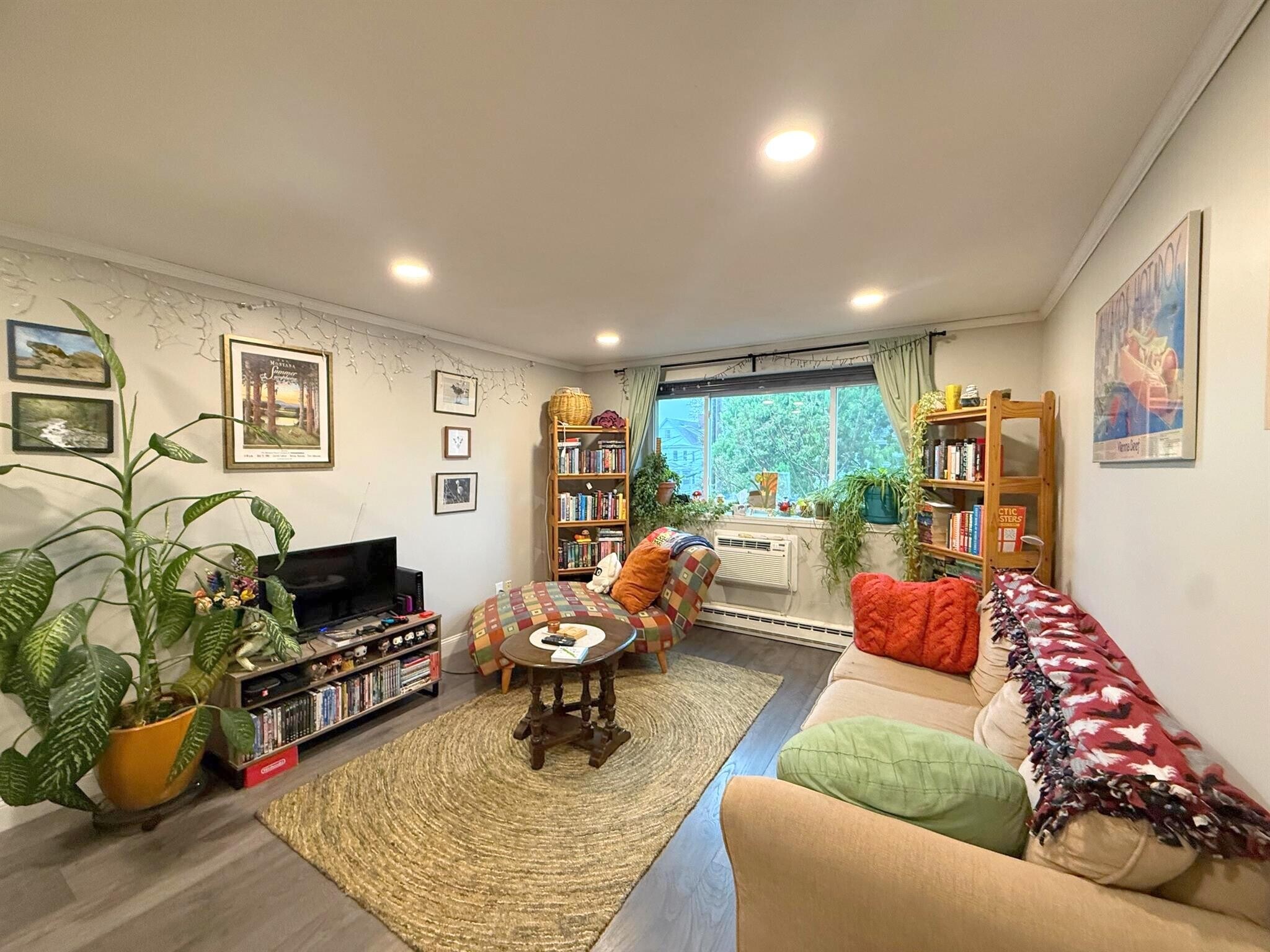 Building Photo - 326 Broadway