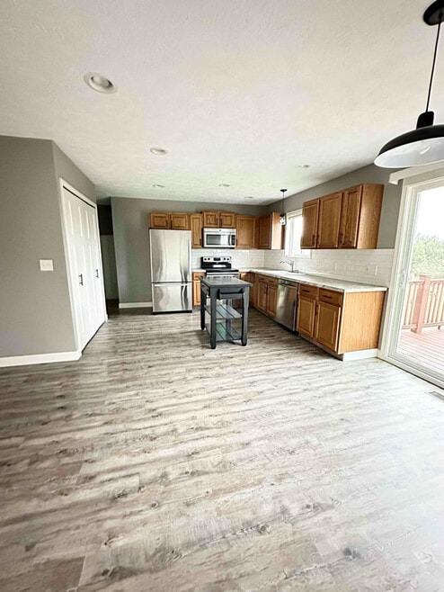 Building Photo - 7644 Deer Track Run