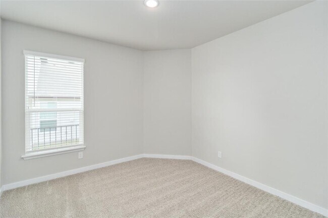Building Photo - 775 Staglin St