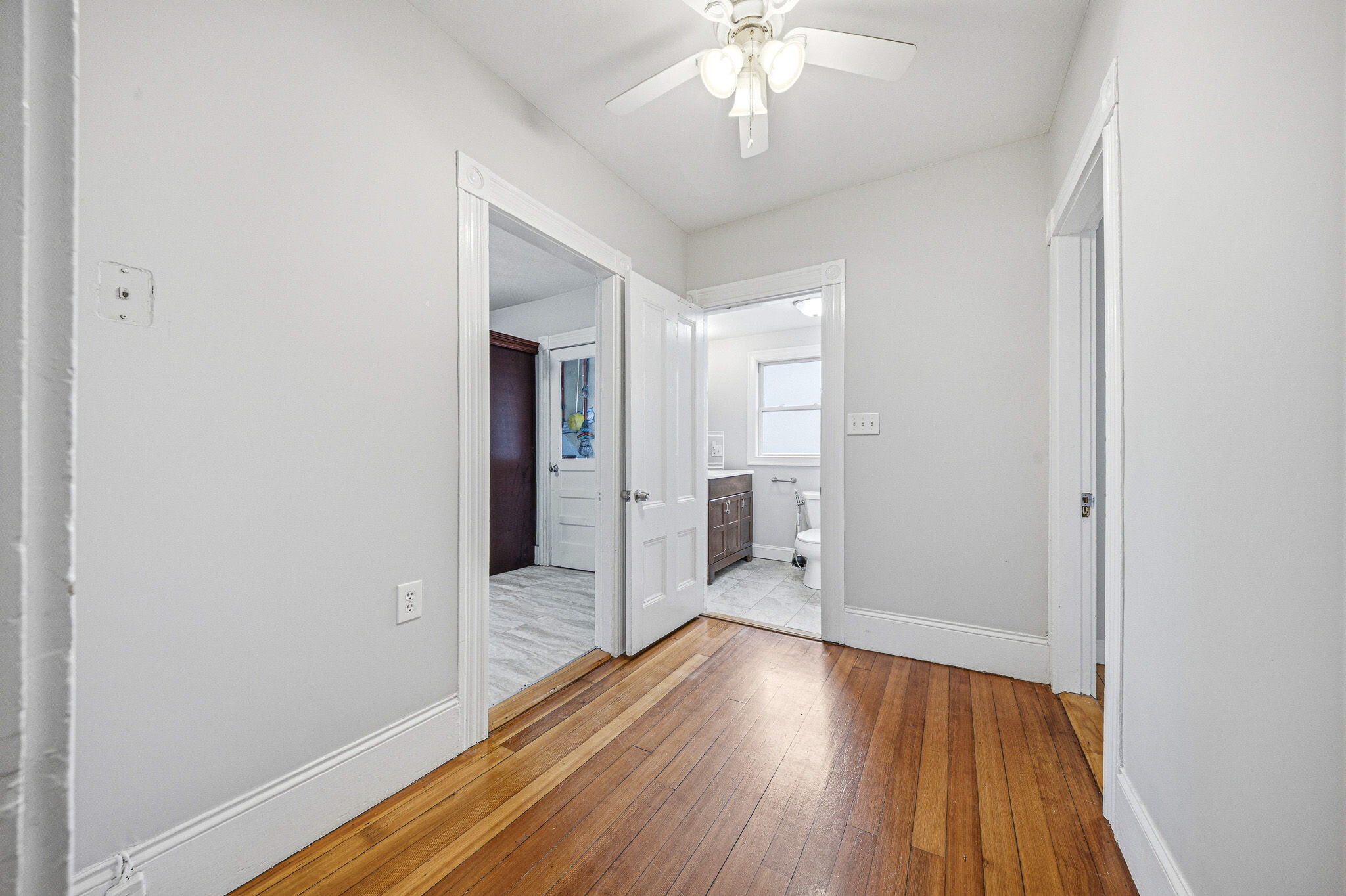 Entryway - 12 Osborne Street