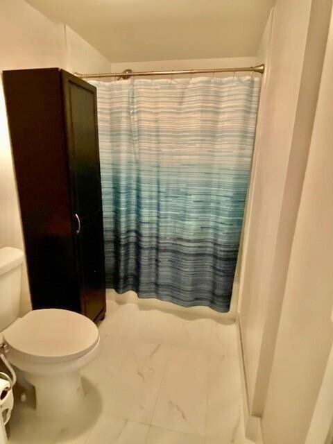 Building Photo - 6976 SW 39th St