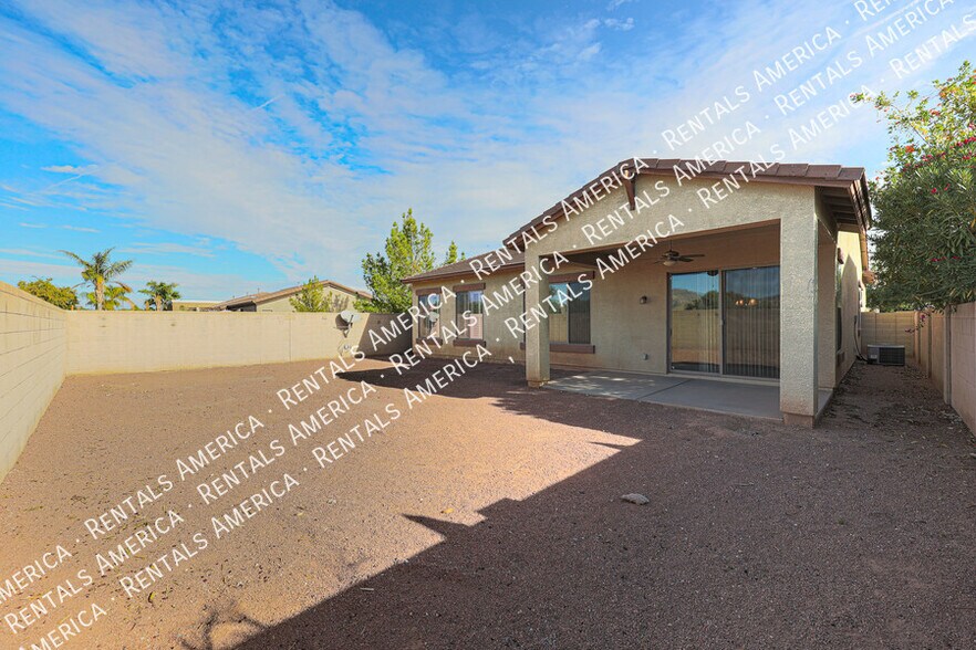 Building Photo - 16218 N 182nd Ln