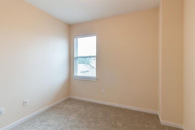 Building Photo - 2241 Zach Scott St