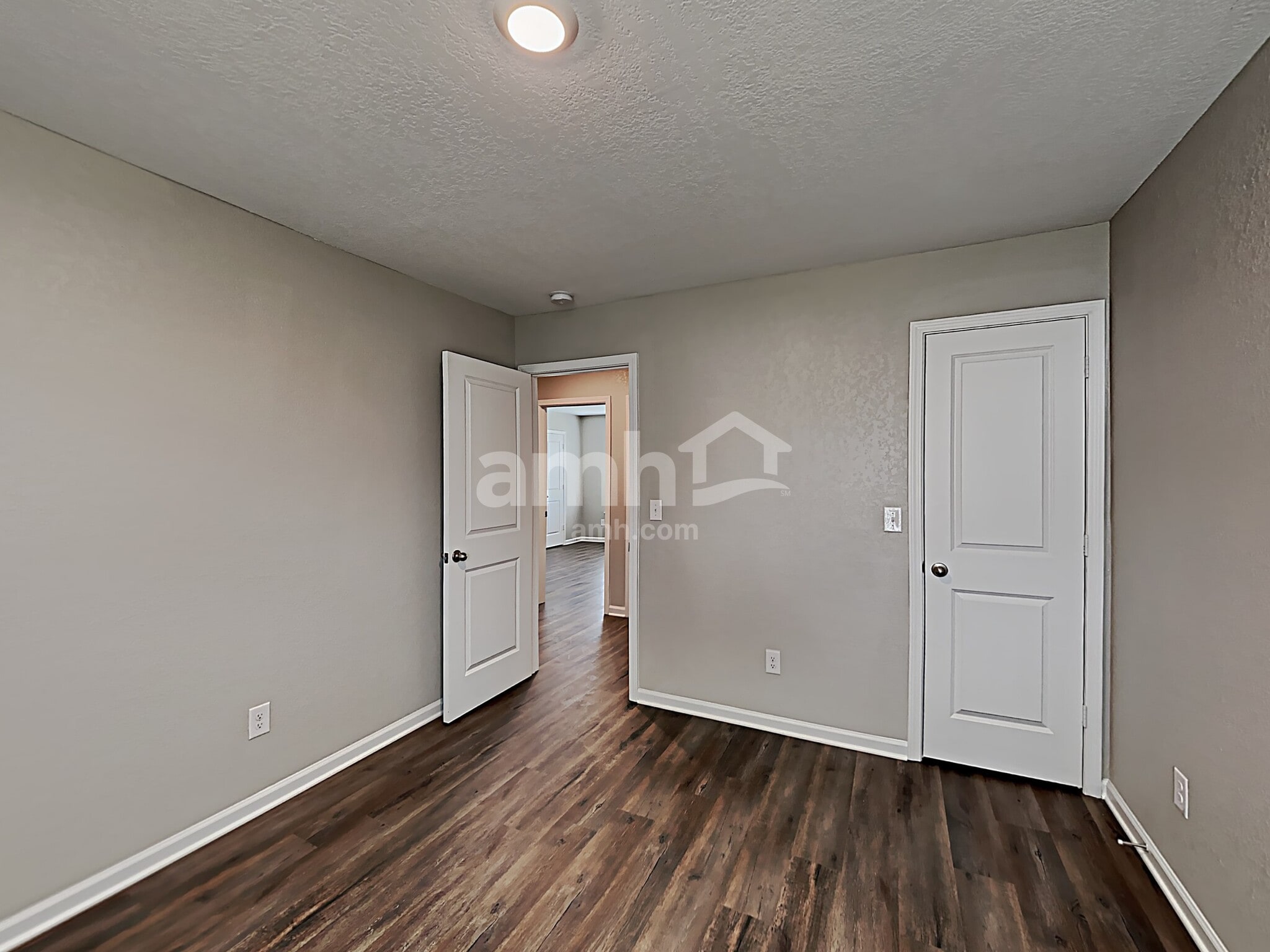 Building Photo - 129 Oliver Dr