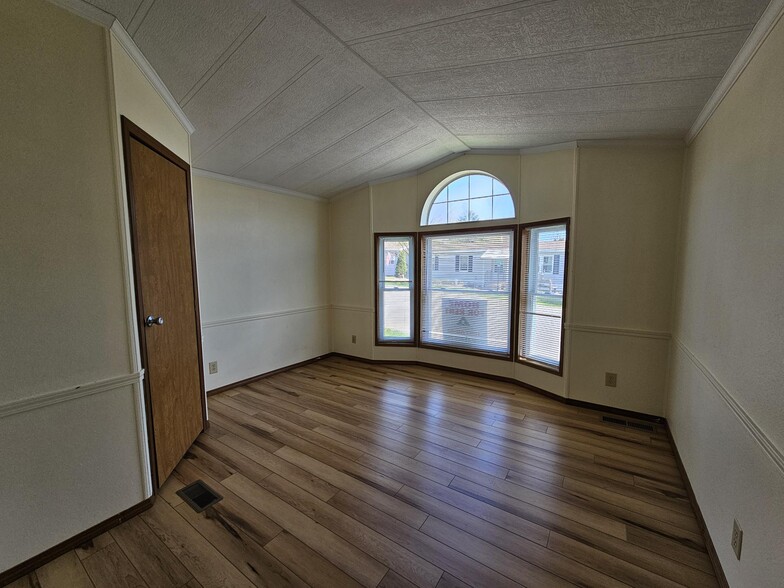 Building Photo - 5 Lilliana Ln