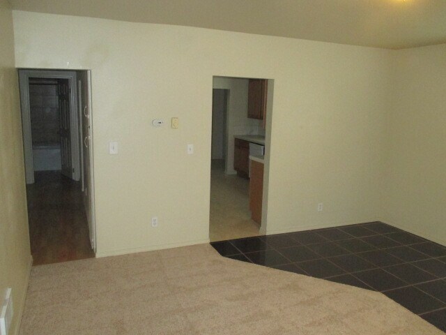 Building Photo - Charming 3 Bedroom Home in Tacoma