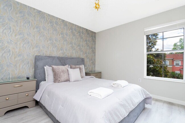 Building Photo - 8565 Crystal Cove Loop