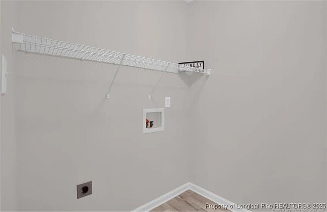 Building Photo - 8328 Hurrican Ln