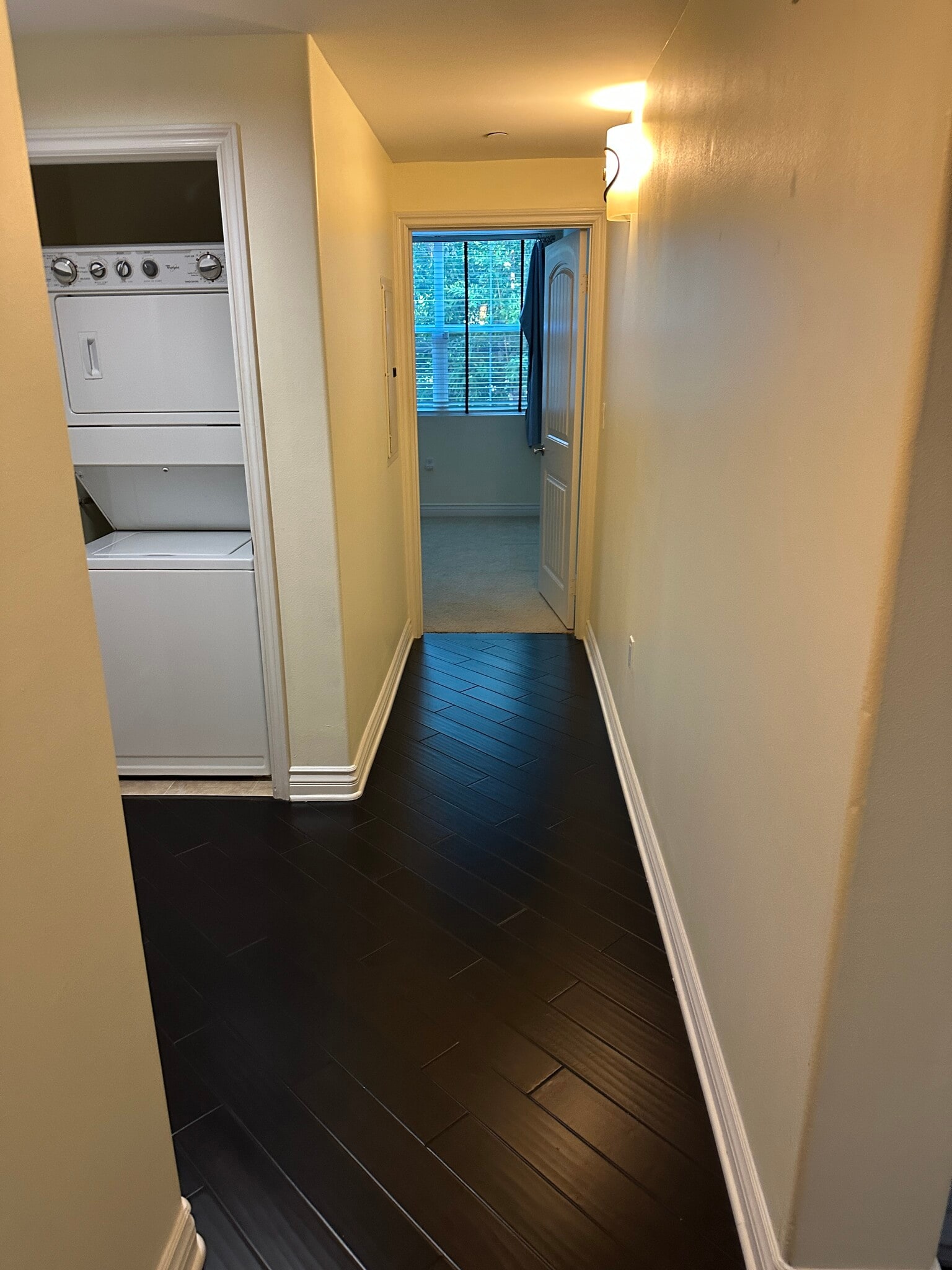 Laundry - 13200 Moorpark St