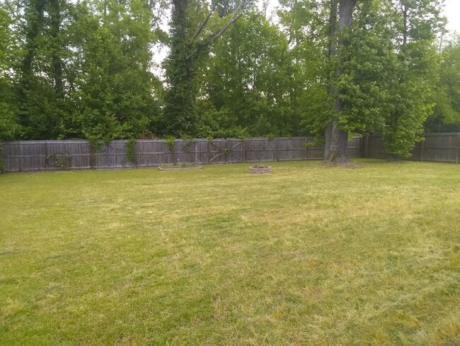 Building Photo - Updated 3 Bedroom, 2.5 Bathroom 2-Story w/...