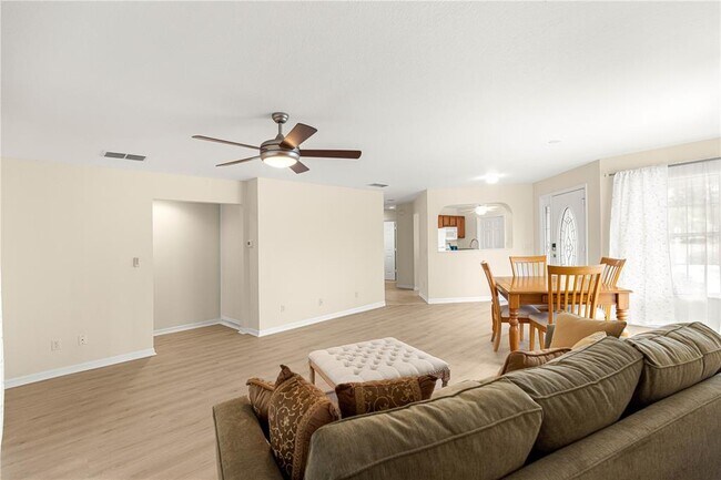 Building Photo - 9770 SW 92nd Place Rd