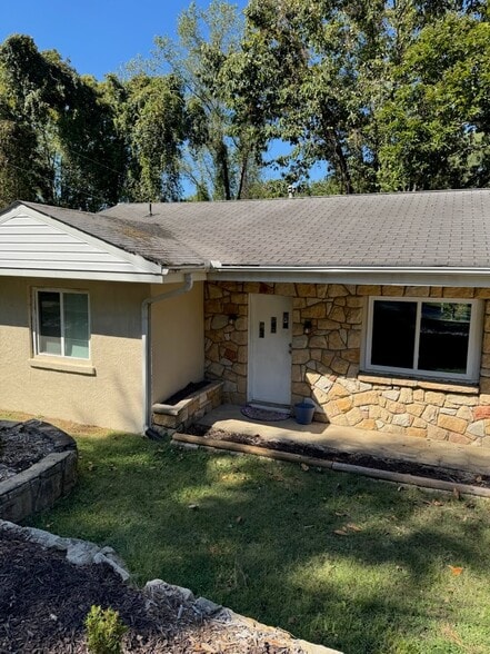 Exterior - 1621 Kenwood Road