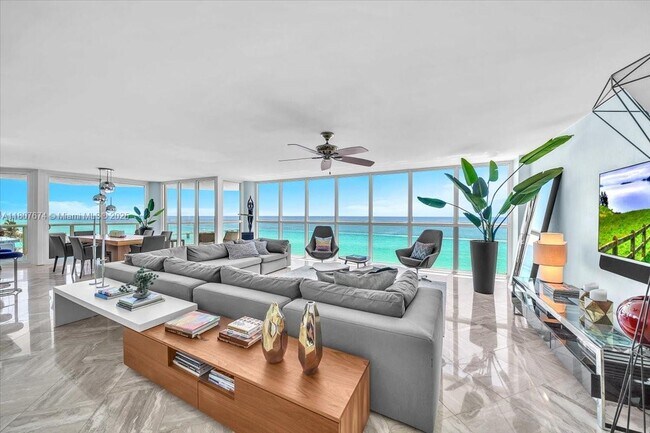 Building Photo - 16425 Collins Ave