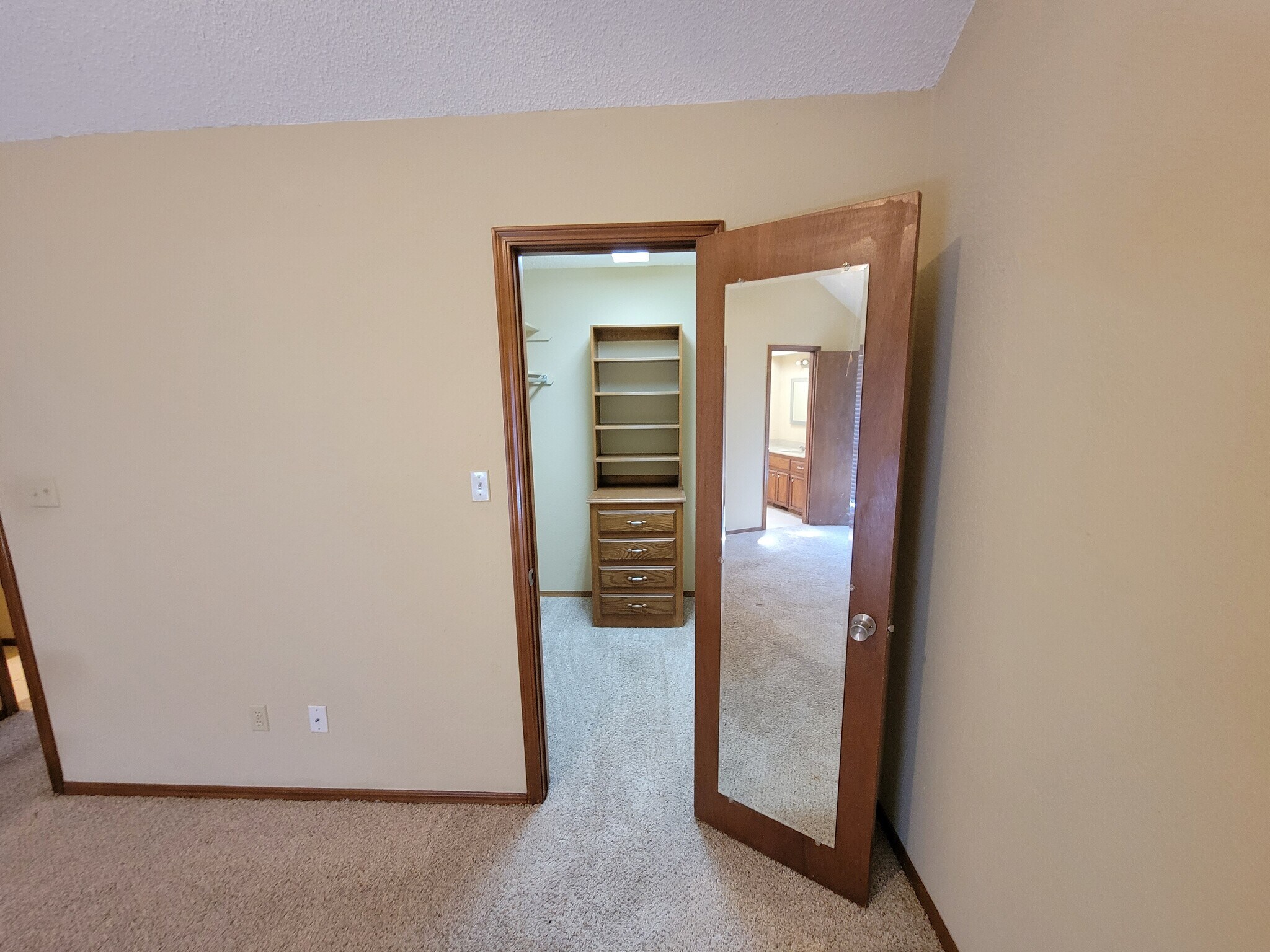 Building Photo - 4712 Persimmon Ct
