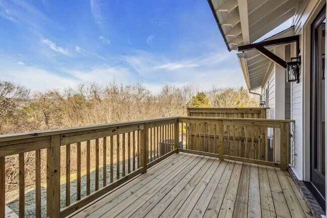 Building Photo - 2127 Gildridge Dr