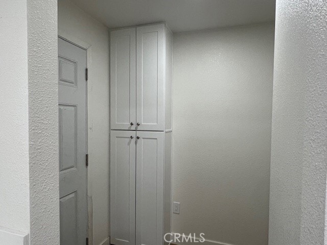 Building Photo - 1139 W Mill St