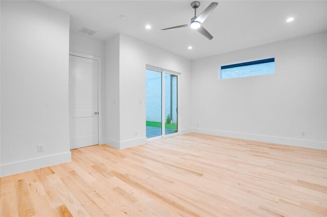 Building Photo - 3321 Walchard Ct