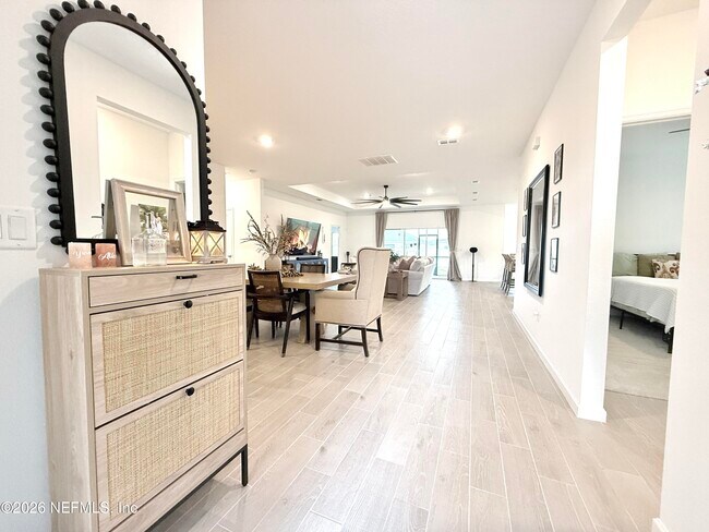 Building Photo - 9797 Giada Dr