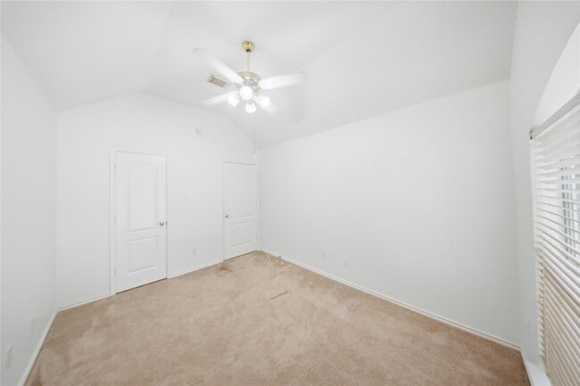 Building Photo - 2415 Mills Creek Dr