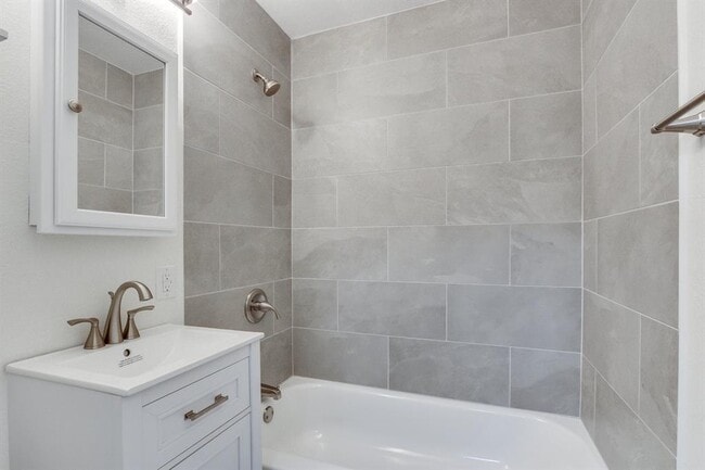 Building Photo - 2725 Texoma Dr