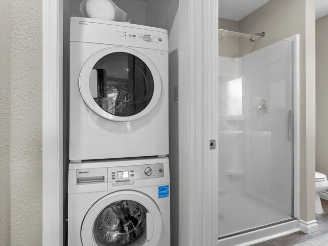 Building Photo - Charming Tacoma 2BR with Private Patio & RV Parking