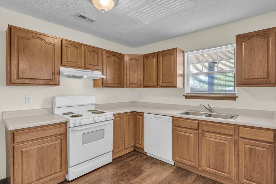 Interior Photo - Ottawa Plains Apartments