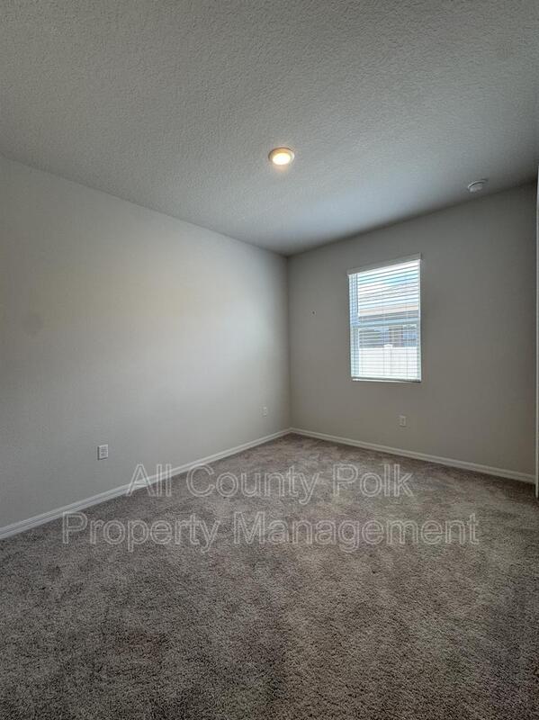 Building Photo - 851 Folklore Ln