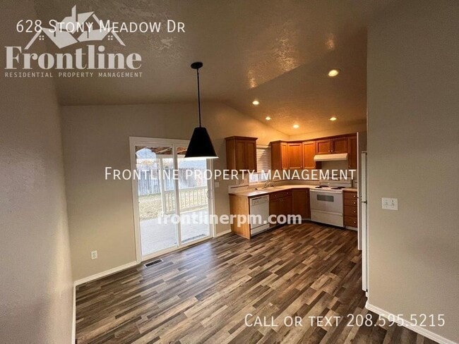 Building Photo - 628 Stony Meadow Dr