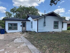 Building Photo - 1704 S Polk St