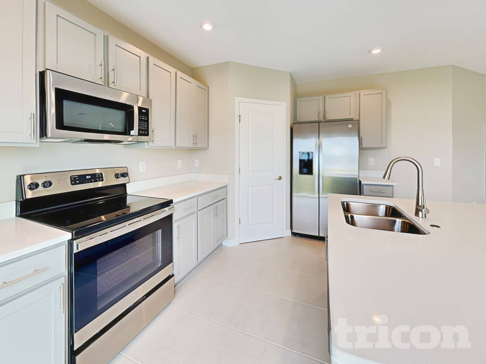 Building Photo - 212 Garnet Ave