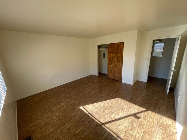 Building Photo - Oroville 4 bed 2 bath 3300sqft country hom...