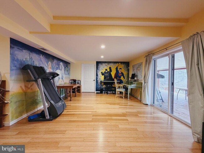 Building Photo - 1317 Mettler Rd