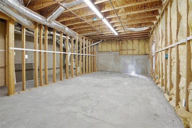 Building Photo - 11005 Glenbarr Dr