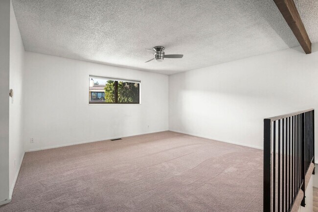 Building Photo - 3447 Skyline Blvd