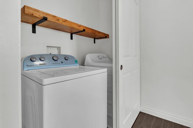 Building Photo - 4818 138th St